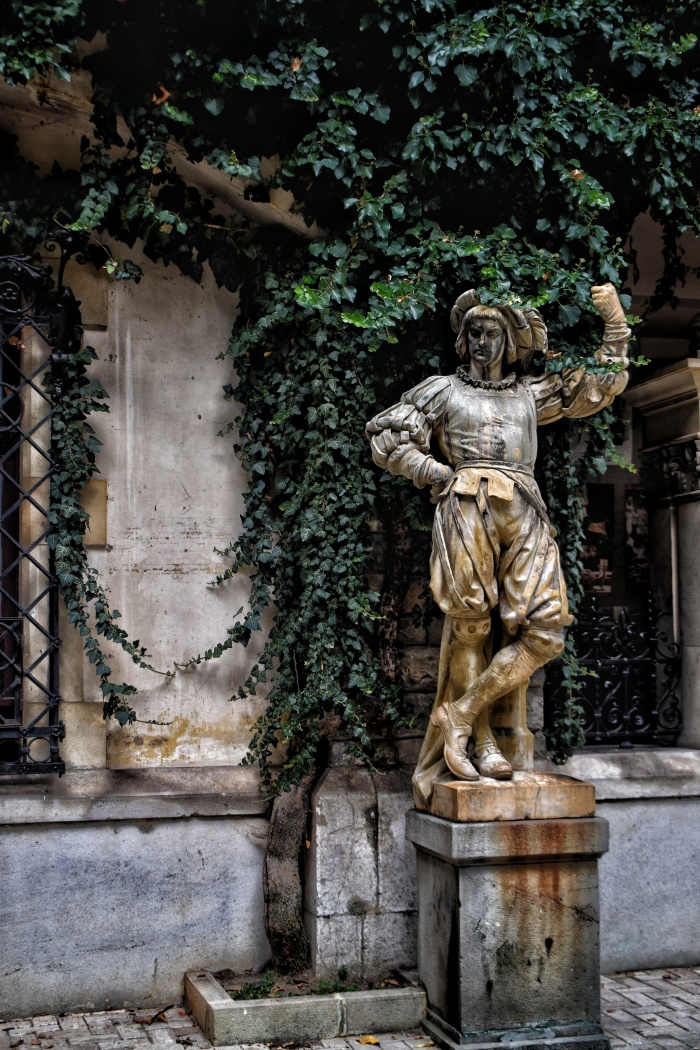 Vezi imaginea la marimea originala
