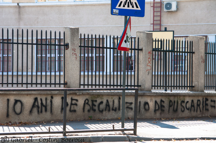 Vezi imaginea la marimea originala