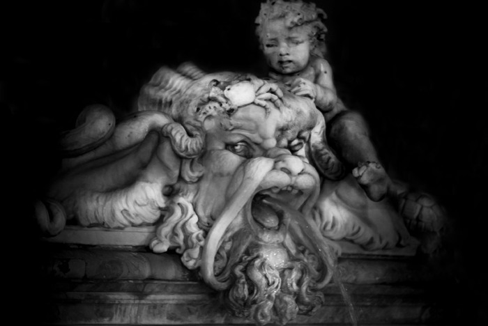 Vezi imaginea la marimea originala